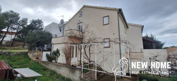 Šibenik, Žaborić – House only130 m from the Sea!