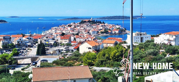 Primošten-Wohnung mit toller Aussicht in Strandnähe!!